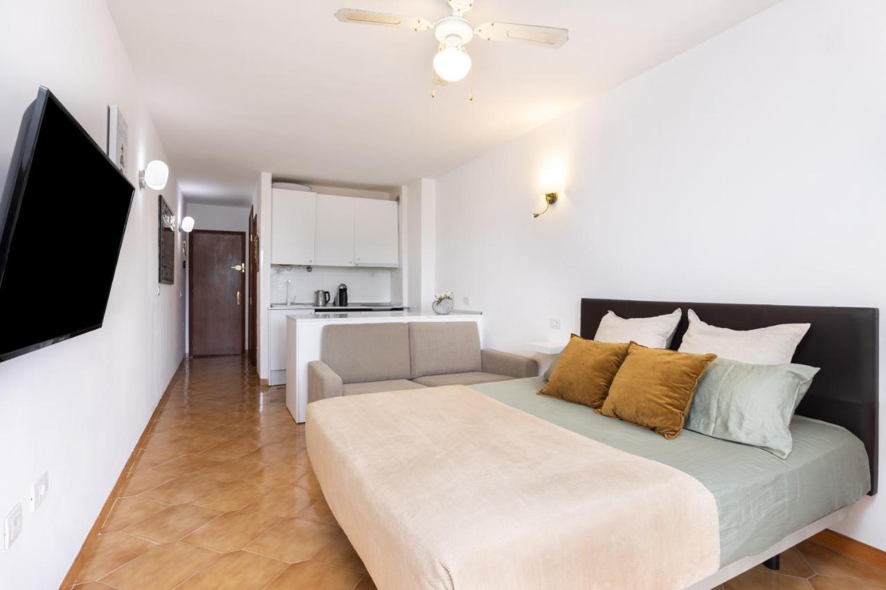Classbnb - Seafront Studio With Beach View In The Center Of Los Cristianos 洛斯克里斯蒂亚诺斯 外观 照片